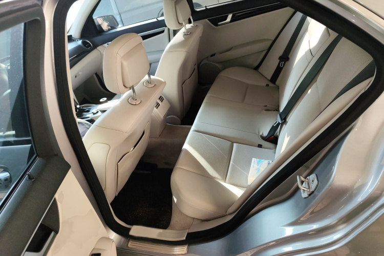 奔驰C级 2013款 C 180 CGI 经典型中控内饰7004