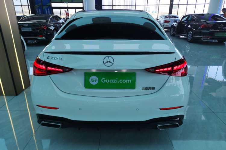 奔驰C级 2024款 改款二 C 260 L 皓夜运动版车身外观6