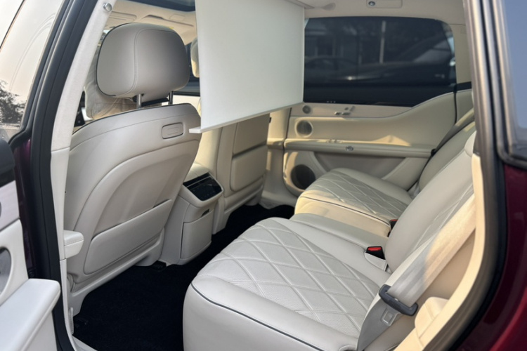 鸿蒙智行 享界S9 2024款 纯电 Ultra 四驱旗舰版中控内饰7007