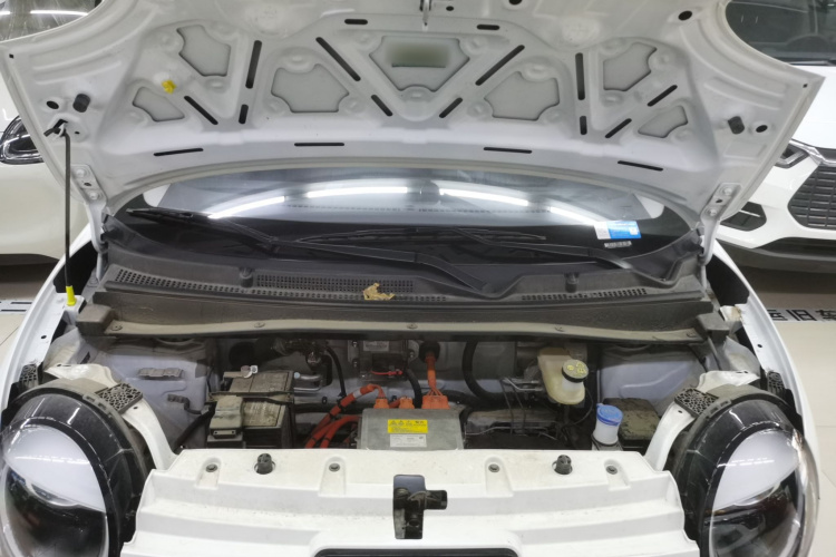 长安启源 长安Lumin 2023款 205km 香沁款机舱底盘24