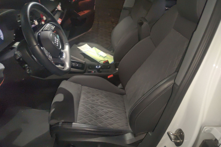 奥迪A3 2022款 Sportback 35 TFSI 豪华运动型中控内饰19