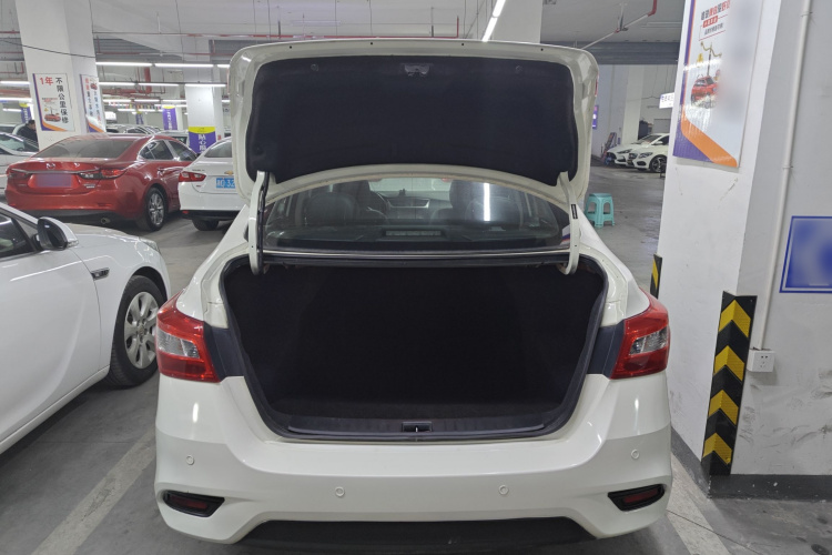 日产 轩逸 2021款 经典 1.6XL CVT豪华版局部细节23