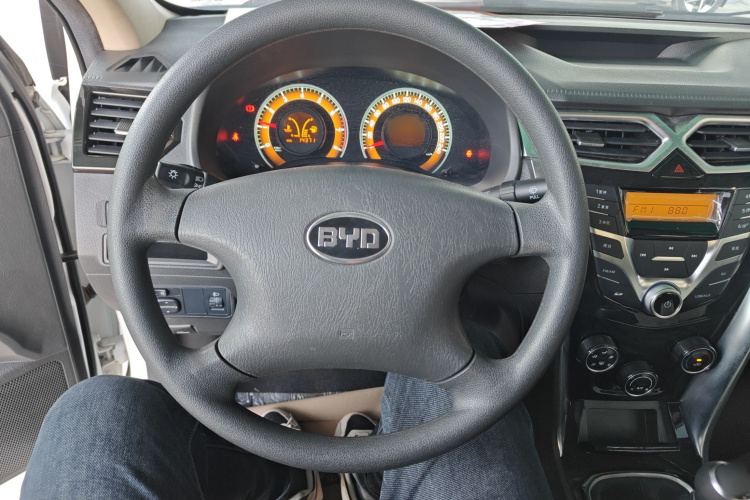 比亚迪F3 2020款 1.5L 手动超值版中控内饰13