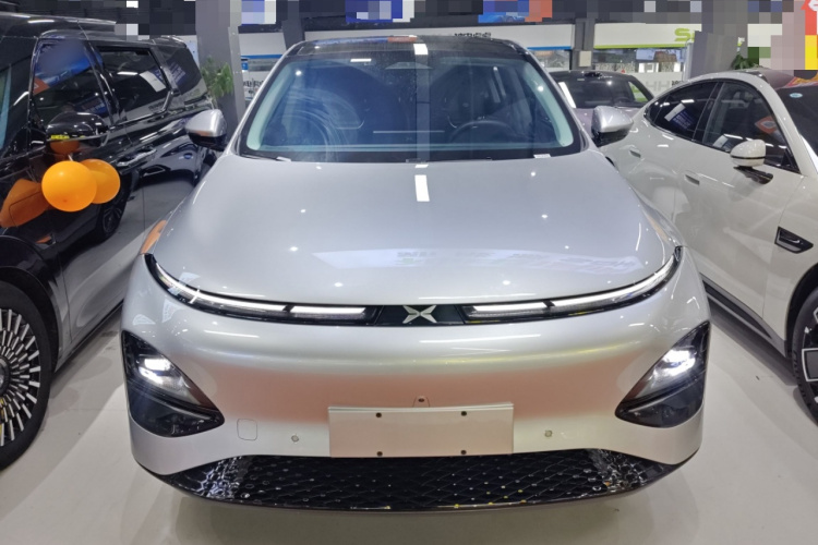 小鹏G6 2023款 755 超长续航 Pro车身外观2