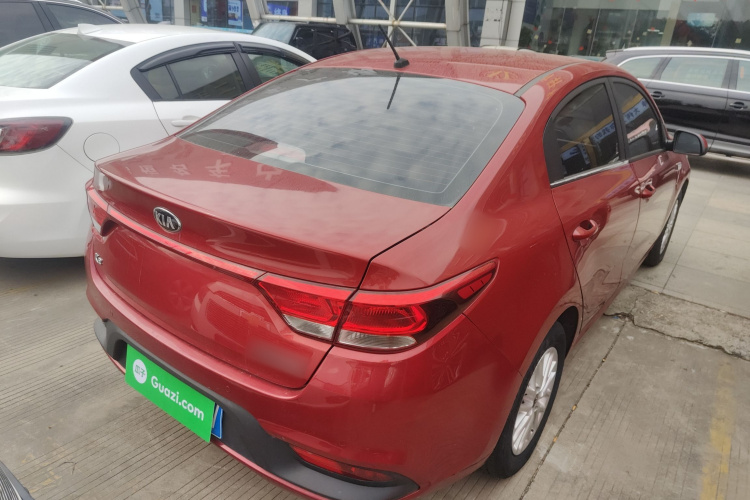 起亚K2 2017款 三厢 1.4L MT GLS车身外观6005