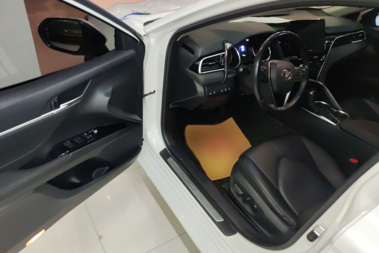 丰田 凯美瑞 2021款 2.0G 豪华版中控内饰7003