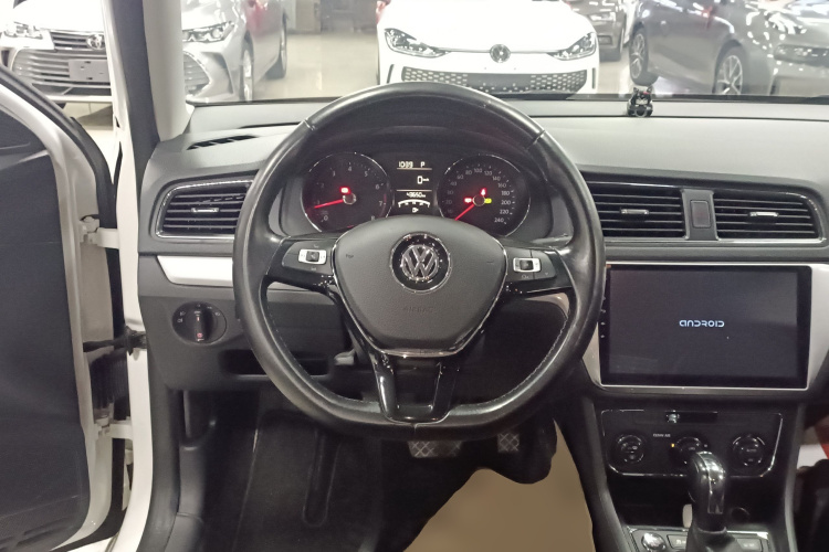 大众 朗行 2017款 230TSI DSG舒适版中控内饰13