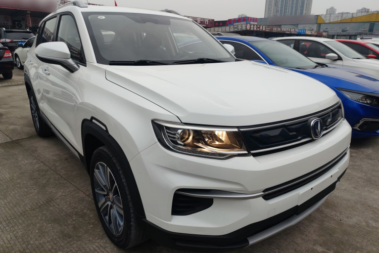 长安CS35PLUS 2018款 1.6L 自动畅联版 国V车身外观3