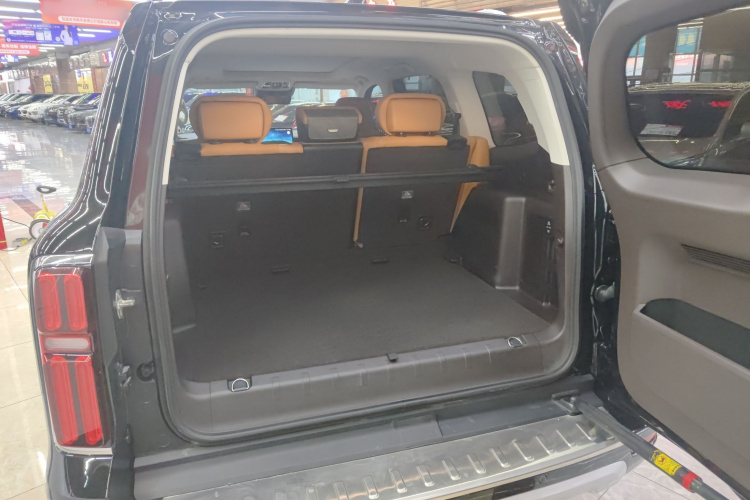 坦克500 2022款 3.0T 运动版 造境型 5座机舱底盘23