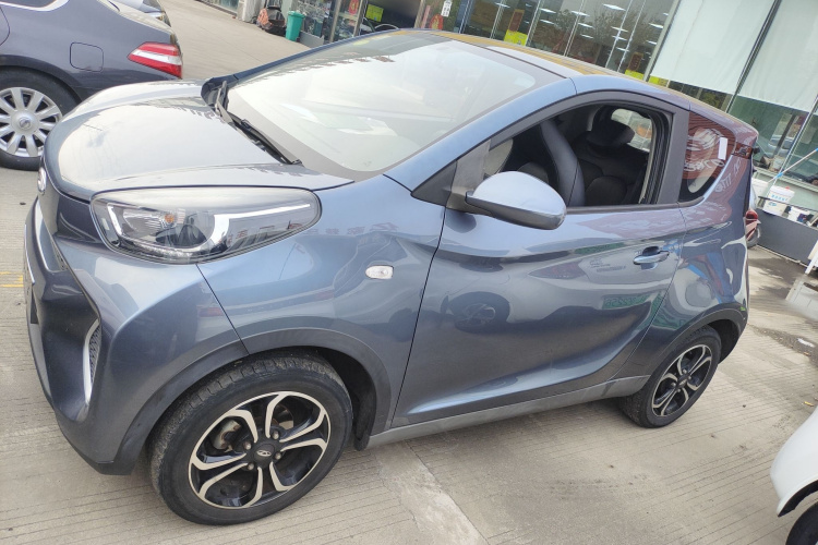 奇瑞 小蚂蚁 2021款 15万蚁粉款 蚁酷版 磷酸铁锂车身外观4