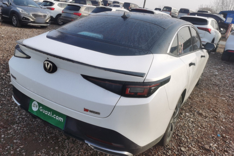 长安 逸动 2024款 1.5T GDI自动 尊贵型车身外观6005