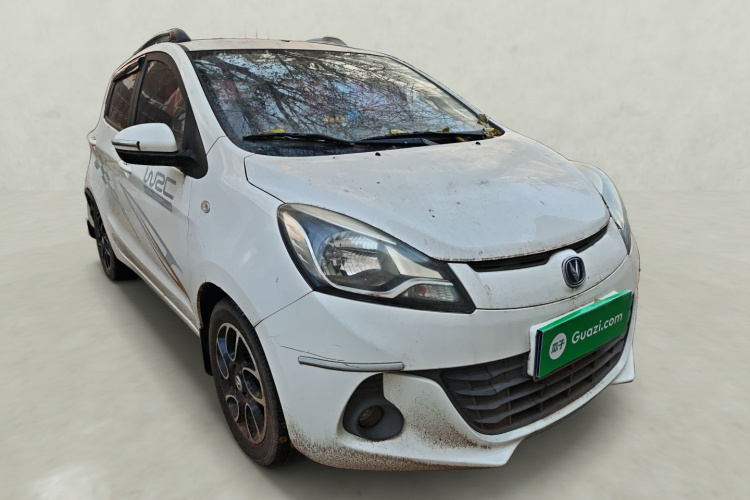 长安 奔奔 2015款 1.4L IMT尊贵型 国V车身外观3