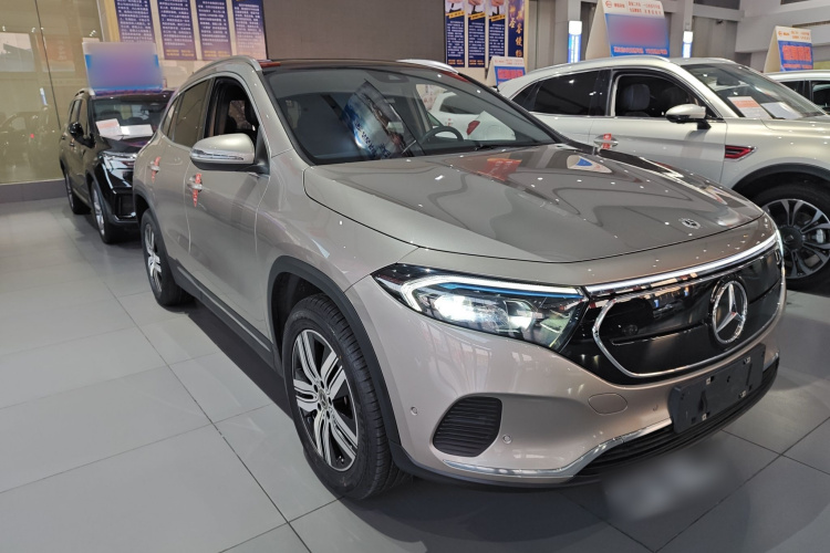 奔驰EQA 2023款 EQA 260车身外观3