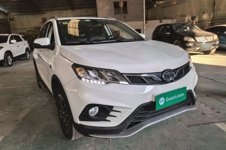 东南DX3 2018款 1.5L 手动尊贵型车身外观3