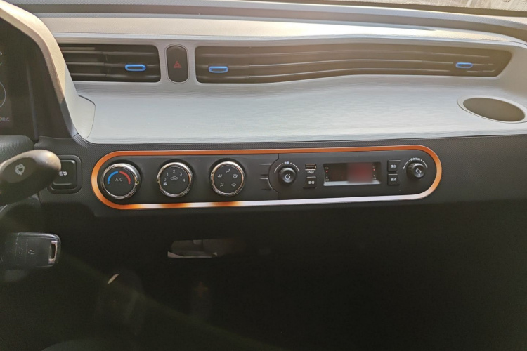 五菱汽车 宏光MINIEV 2020款 自在款 磷酸铁锂局部细节16