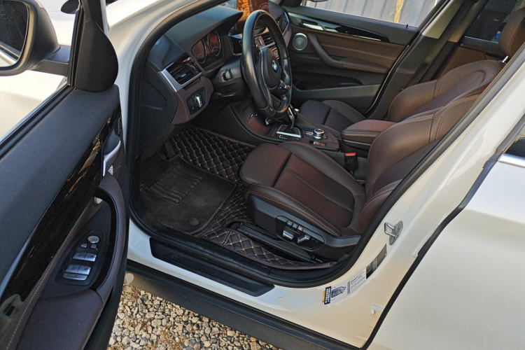 宝马X1 2021款 sDrive25Li 领先型中控内饰20