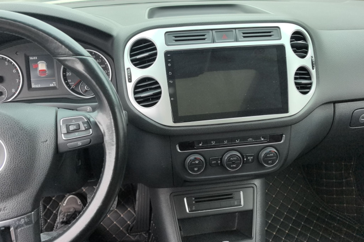 大众 途观 2015款 1.8TSI 自动两驱豪华型中控内饰12