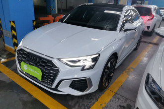 奥迪A3 2023款 A3L Limousine 35 TFSI 时尚运动型