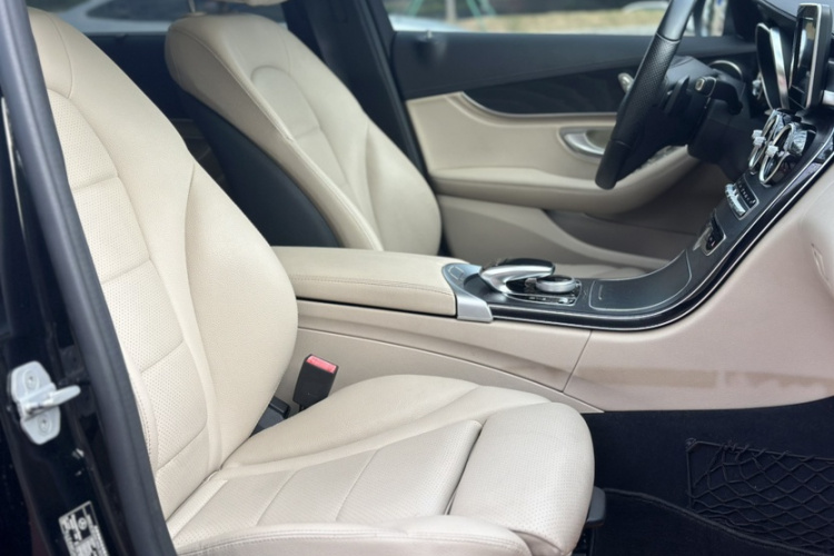 奔驰C级 2015款 C 200 L 运动型中控内饰7005