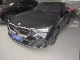 宝马5系 2025款 530Li 尊享型 M运动套装