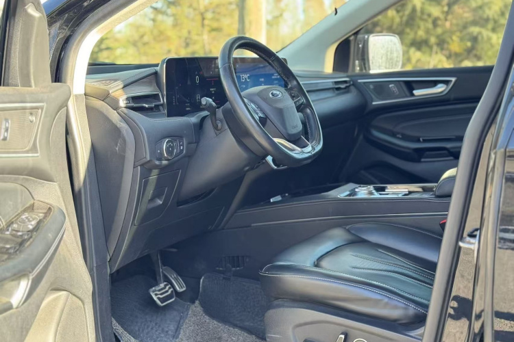 福特 锐界 2021款 PLUS EcoBoost 245 两驱豪锐型 7座中控内饰7001