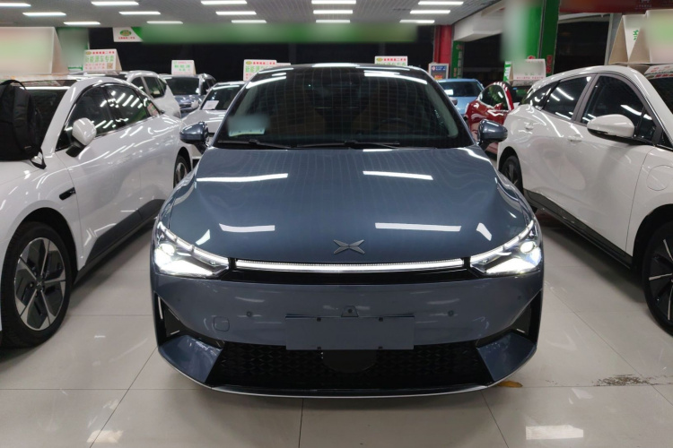 小鹏P5 2022款 460E+车身外观2