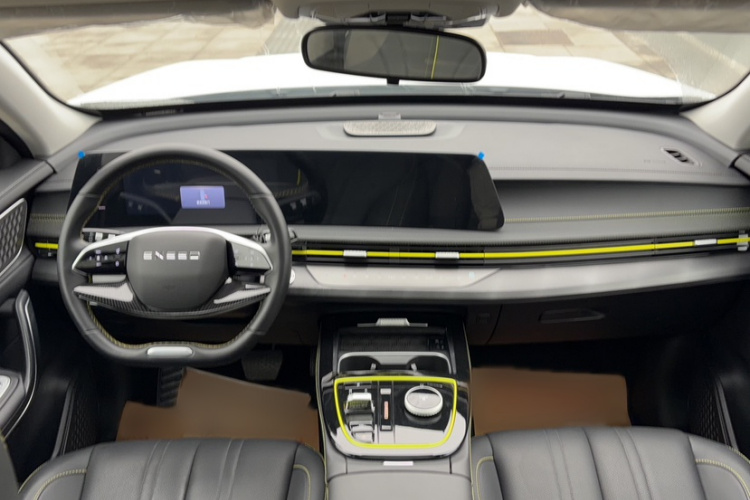 星途追风 2023款 1.6T DCT乘风起版中控内饰7008