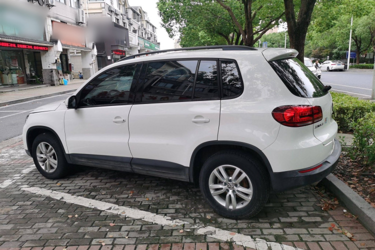 大众 途观 2015款 1.8TSI 自动两驱风尚版车身外观6003