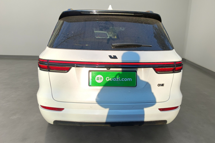 理想汽车 理想ONE 2021款 增程6座版车身外观6