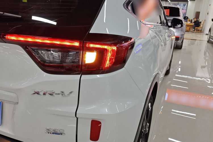 本田XR-V 2021款 220TURBO CVT豪华版车身外观9
