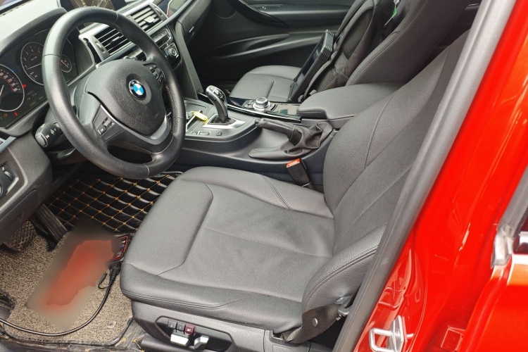 宝马3系 2017款 320Li M运动型局部细节19