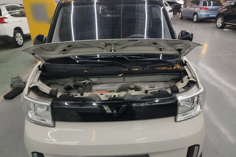 五菱汽车 宏光MINIEV 2022款 GAMEBOY 200km 玩乐款 磷酸铁锂机舱底盘24