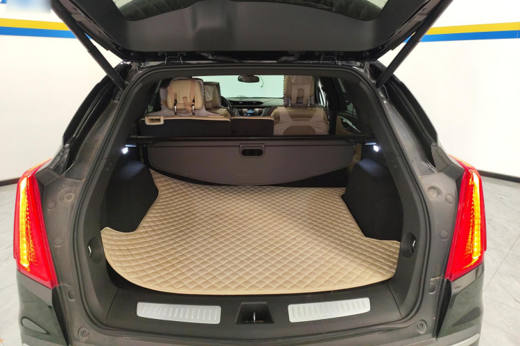 凯迪拉克XT5 2018款 25T 豪华型机舱底盘23