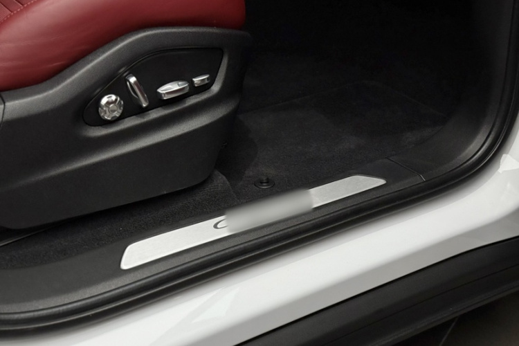 保时捷 2019款 Cayenne 3.0T中控内饰7008