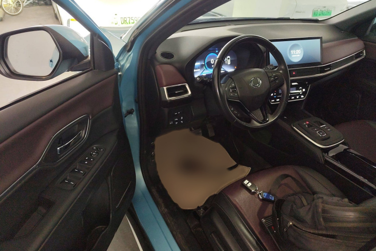 思铭 东风本田M-NV 2023款 尚逸版中控内饰7003