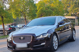 捷豹XJ 2018款 XJL 3.0 SC 四驱全景商务版