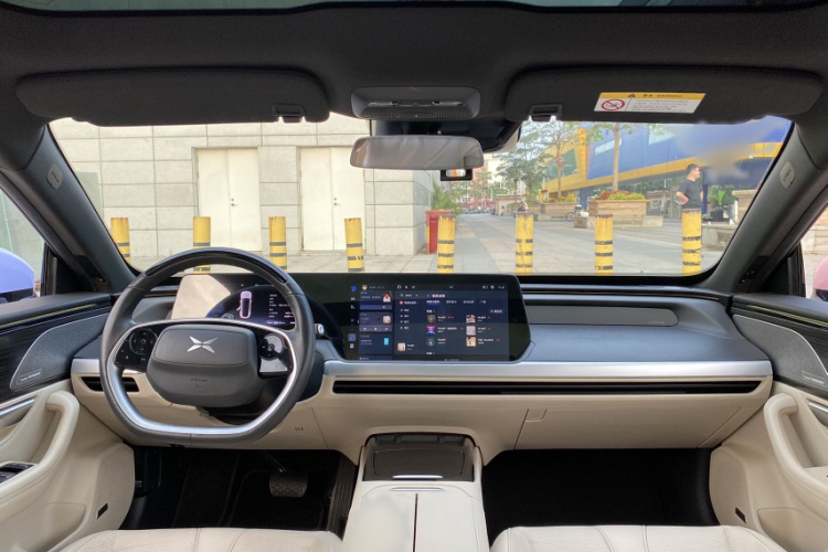 小鹏P7 2021款 480N中控内饰7002