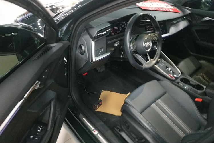 奥迪A3 2024款 Sportback 35 TFSI 时尚运动型中控内饰7003