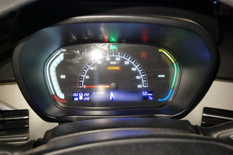 大运 悦虎 2022款 30.66kWh 两驱标准版局部细节14