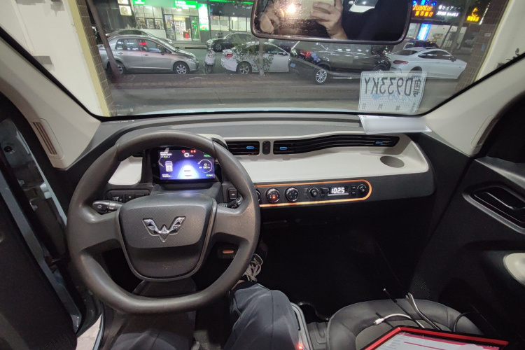 五菱汽车 宏光MINIEV 2020款 自在款 磷酸铁锂中控内饰7002