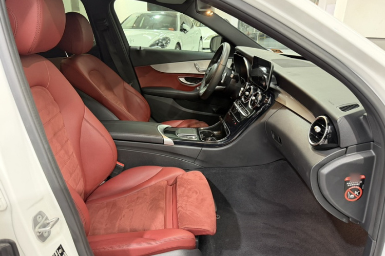 奔驰C级 2021款 C 260 星耀臻藏版中控内饰7001