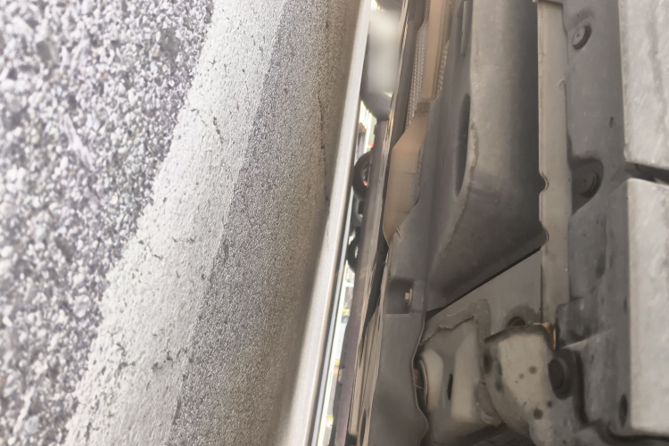 丰田 RAV4荣放 2020款 双擎 2.5L E-CVT四驱精英PLUS版局部细节9001