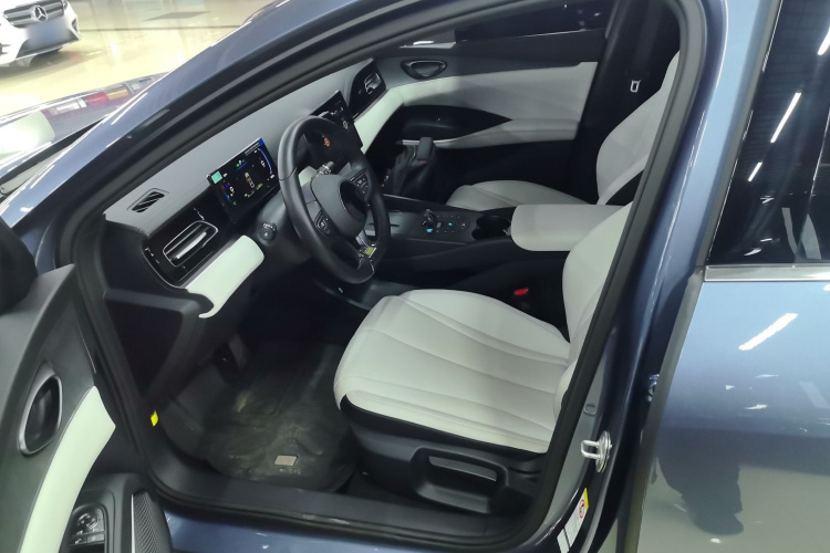 比亚迪 海豹06新能源 2024款 DM-i 80KM豪华型中控内饰19