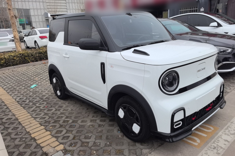 吉利银河 2025款 210km 熊猫卡丁车身外观3