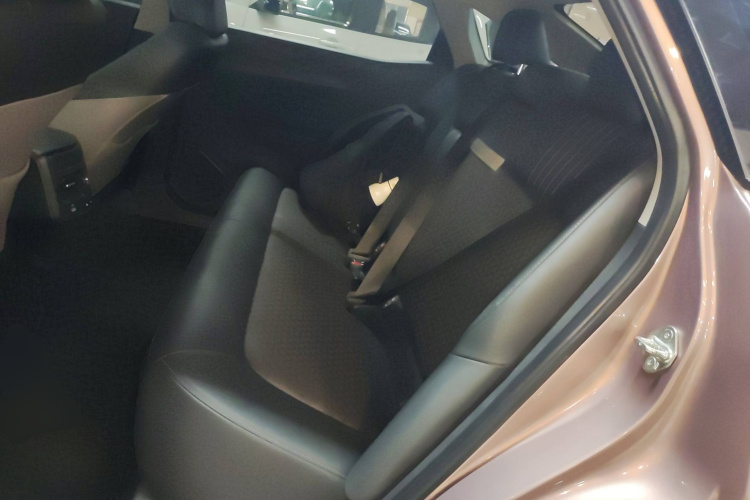 丰田bZ3 2023款 616km 长续航Premium中控内饰21