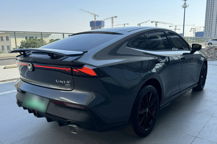 长安UNI-V 智电iDD 2023款  智电iDD 1.5T 113km智趣型（飞快版）车身外观6004