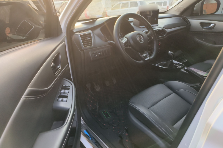 东风风光 风光S560 2019款 1.8L 手动都市型中控内饰20