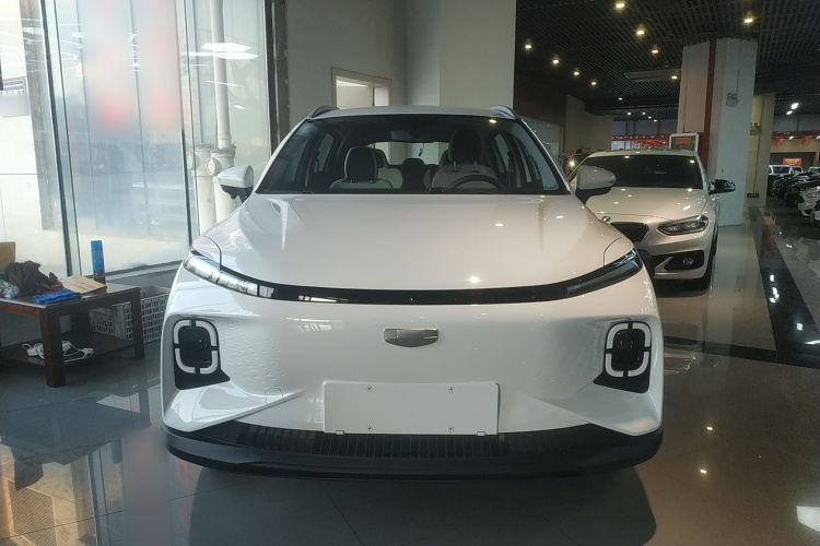 吉利几何E萤火虫 2024款 301km 星光车身外观2