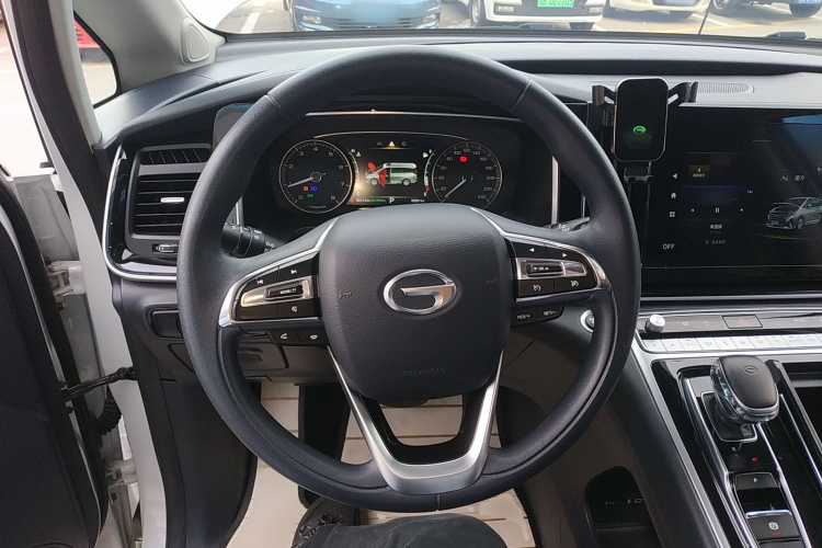 广汽传祺 传祺M8 2023款 领秀系列 390T 豪华版中控内饰13