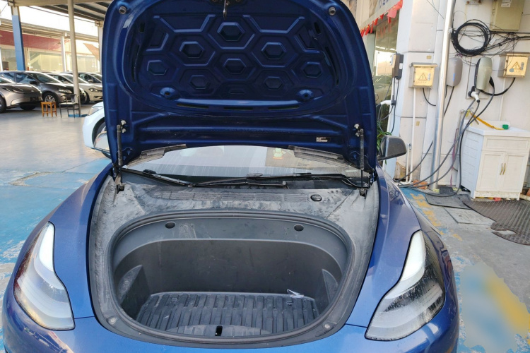 特斯拉 Model 3 2021款 Performance高性能全轮驱动版局部细节24